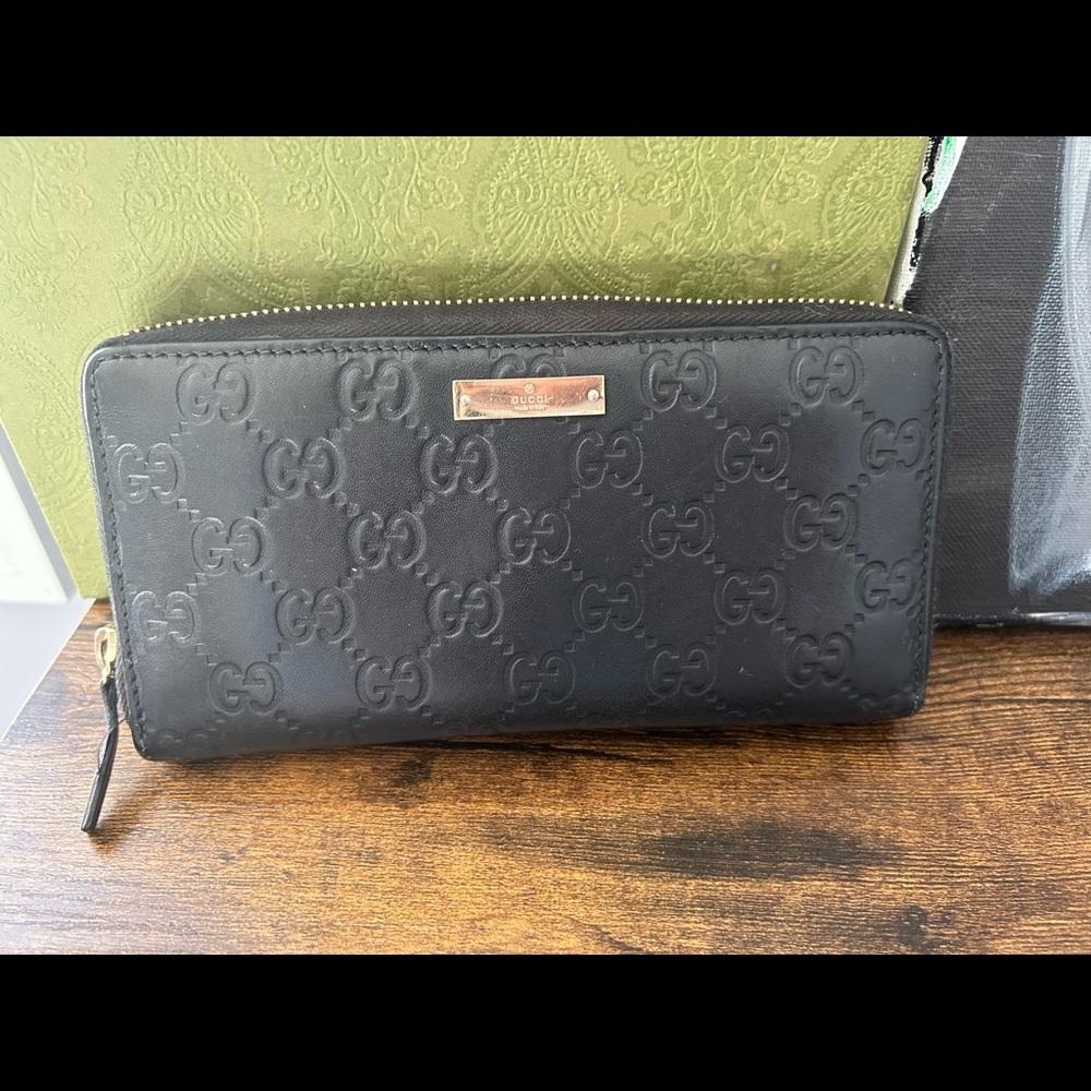 Gucci wallet